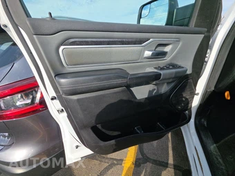 2023 Ram 1500 Big Horn Crew Cab Short Bed - miniatura 9