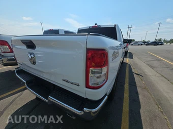 2023 Ram 1500 Big Horn Crew Cab Short Bed - miniatura 4