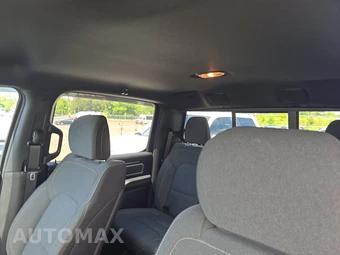 2023 Ram 1500 Big Horn Crew Cab Short Bed - miniatura 18