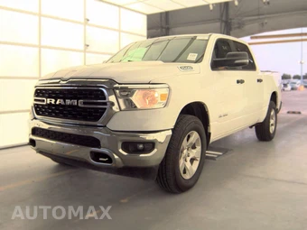 2023 Ram 1500 Big Horn Crew Cab Short Bed - samochód z USA z aukcji Manheim, oferta Kup Teraz w AUTOMAX