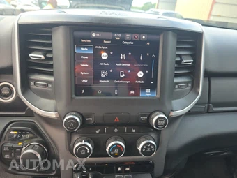 2023 Ram 1500 Big Horn Crew Cab Short Bed - miniatura 11
