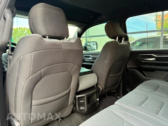 2023 Ram 1500 Big Horn Crew Cab Short Bed - miniatura 17