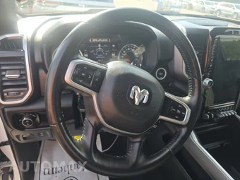 2023 Ram 1500 Big Horn Crew Cab Short Bed - miniatura 16