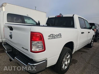 2023 Ram 1500 Big Horn Crew Cab Short Bed - miniatura 4
