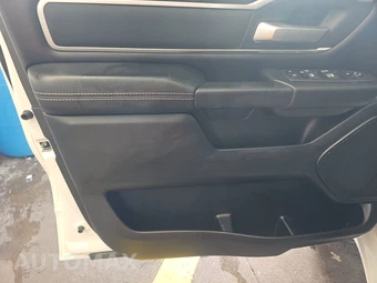 2023 Ram 1500 Big Horn Crew Cab Short Bed - miniatura 9