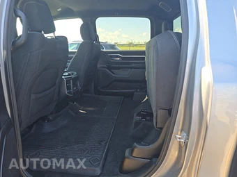 2023 Ram 1500 Big Horn Crew Cab Short Bed - miniatura 13