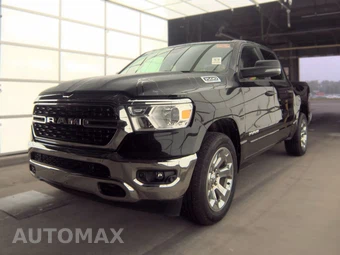 2023 Ram 1500 Big Horn Crew Cab Short Bed - samochód z USA z aukcji Manheim, oferta Kup Teraz w AUTOMAX