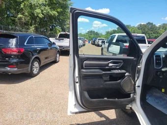 2023 Ram 1500 Big Horn Crew Cab Short Bed - miniatura 9