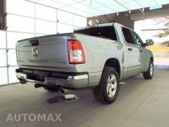 2023 Ram 1500 Big Horn Crew Cab Short Bed - miniatura 4