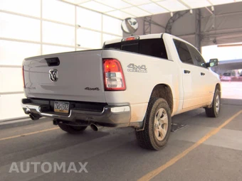 2023 Ram 1500 Big Horn Crew Cab Short Bed - miniatura 4