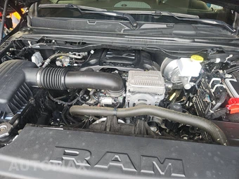 2023 Ram 1500 Big Horn Crew Cab Short Bed - miniatura 15
