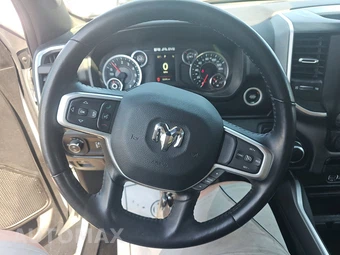 2023 Ram 1500 Big Horn Crew Cab Short Bed - miniatura 10