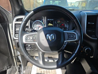 2023 Ram 1500 Big Horn Crew Cab Short Bed - miniatura 10