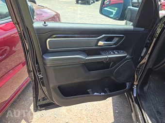 2023 Ram 1500 Big Horn Crew Cab Short Bed - miniatura 9