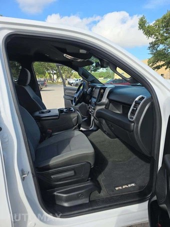 2023 Ram 1500 Big Horn Crew Cab Short Bed - miniatura 15