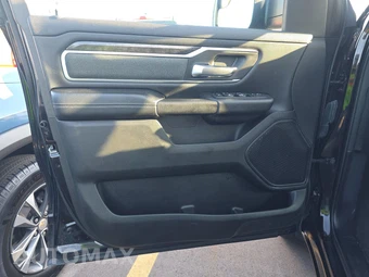 2023 Ram 1500 Big Horn Crew Cab Short Bed - miniatura 9