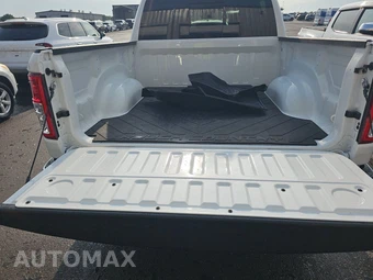 2023 Ram 1500 Big Horn Crew Cab Short Bed - miniatura 16