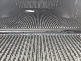 2023 Ram 1500 Big Horn Crew Cab Short Bed - miniatura 16