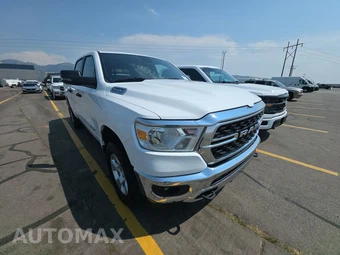 2023 Ram 1500 Big Horn Crew Cab Short Bed - miniatura 3