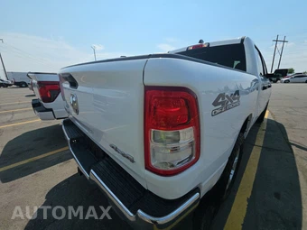 2023 Ram 1500 Big Horn Crew Cab Short Bed - miniatura 4