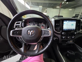 2023 Ram 1500 Big Horn Crew Cab Short Bed - miniatura 5