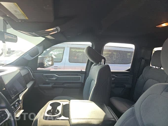 2023 Ram 1500 Big Horn Extended Cab Medium Bed - miniatura 18