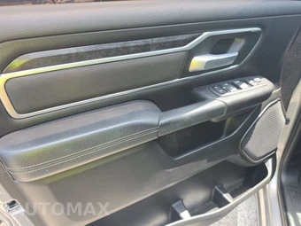 2023 Ram 1500 Big Horn Extended Cab Medium Bed - miniatura 9