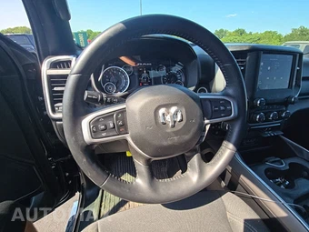 2023 Ram 1500 Big Horn Extended Cab Medium Bed - miniatura 10