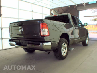 2023 Ram 1500 Big Horn Extended Cab Medium Bed - miniatura 4