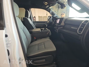 2023 Ram 1500 Big Horn Extended Cab Medium Bed - miniatura 8