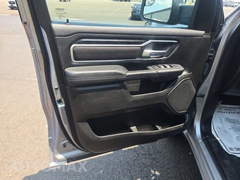 2023 Ram 1500 Big Horn Extended Cab Medium Bed - miniatura 9