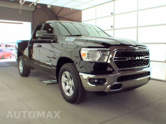 2023 Ram 1500 Big Horn Extended Cab Medium Bed - miniatura 3