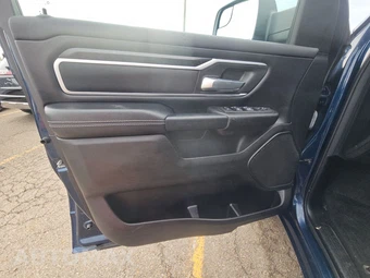 2023 Ram 1500 Big Horn Extended Cab Medium Bed - miniatura 9