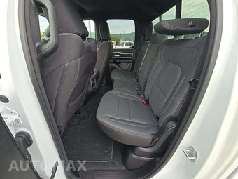 2023 Ram 1500 Big Horn Extended Cab Medium Bed - miniatura 10