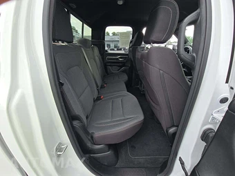2023 Ram 1500 Big Horn Extended Cab Medium Bed - miniatura 13