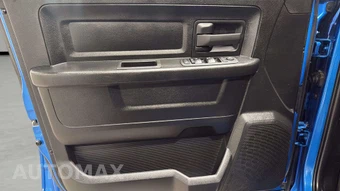 2023 Ram 1500 Classic Express Crew Cab Short Bed - miniatura 19