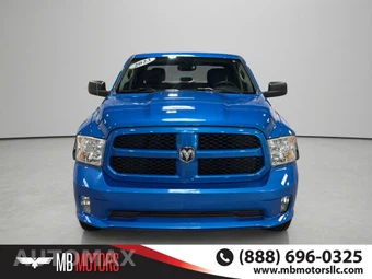 2023 Ram 1500 Classic Express Crew Cab Short Bed - miniatura 2