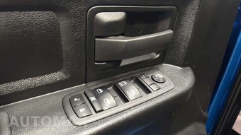 2023 Ram 1500 Classic Express Crew Cab Short Bed - miniatura 20