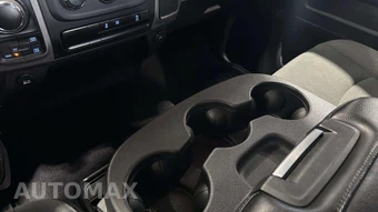 2023 Ram 1500 Classic Express Crew Cab Short Bed - miniatura 28