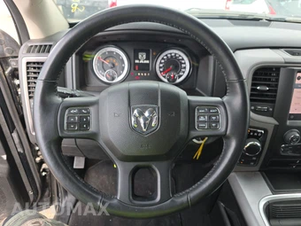 2023 Ram 1500 Classic Express Extended Cab Medium Bed - miniatura 10