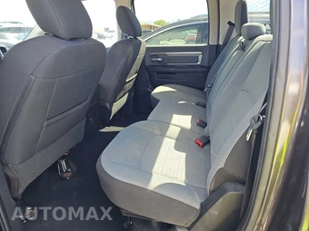 2023 Ram 1500 Classic SLT Crew Cab Medium Bed - miniatura 13