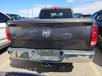 2023 Ram 1500 Classic SLT Crew Cab Medium Bed - miniatura 5