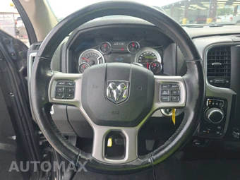 2023 Ram 1500 Classic SLT Crew Cab Medium Bed - miniatura 10