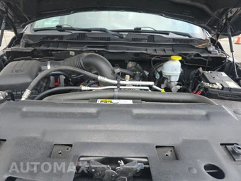 2023 Ram 1500 Classic SLT Crew Cab Medium Bed - miniatura 15