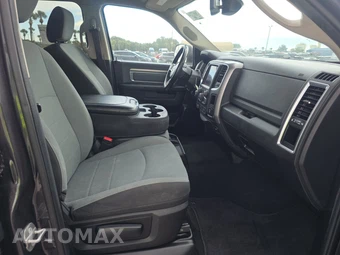 2023 Ram 1500 Classic SLT Crew Cab Medium Bed - miniatura 8
