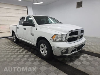 2023 Ram 1500 Classic SLT Crew Cab Short Bed - miniatura 3