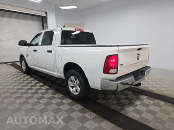 2023 Ram 1500 Classic SLT Crew Cab Short Bed - miniatura 6