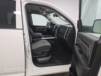 2023 Ram 1500 Classic SLT Crew Cab Short Bed - miniatura 8