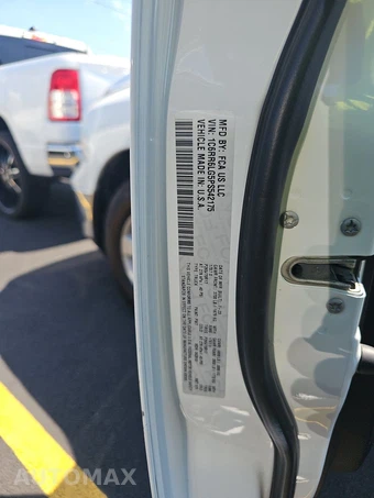 2023 Ram 1500 Classic SLT Crew Cab Short Bed - miniatura 14