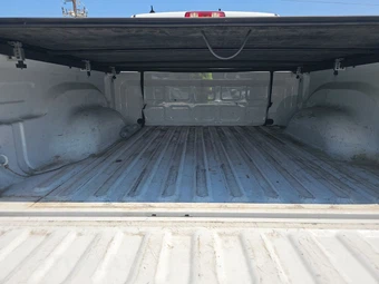 2023 Ram 1500 Classic SLT Crew Cab Short Bed - miniatura 16